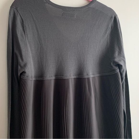 Max & Moi Paris • Wool Pleated Back Sweater - Picture 7 of 9